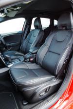 Volvo V40 D3 R-Design 2016 года (UK)